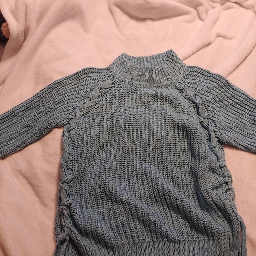 Cute Ribbon Tie Side Sweater